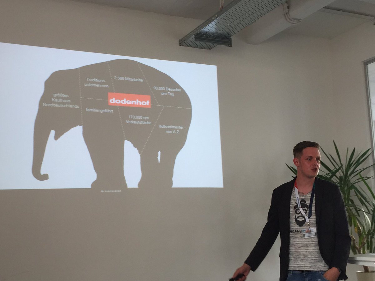 commercetools's tweet photo. Wie digitalisiert man einen Elefanten?
#ThinkBig #StartSmall.
@fgaksch von #shopmacher über den Weg von #dodenhof in den Handel der Zukunft.
#ECCClubTour @ECCKoeln https://t.co/zf9WHMH2Q9