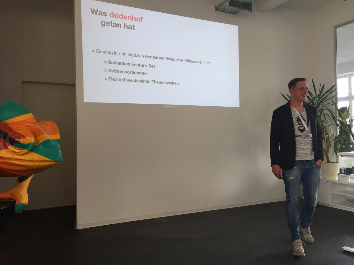 commercetools's tweet photo. .@fgaksch erklärt wie #dodenhof agil seine #Digitalisierung umsetzt https://t.co/fuxKqrGBLw