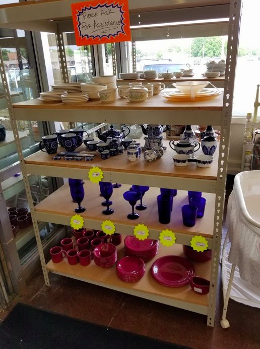 greencohabitat's tweet photo. Tulsa Habitat celebrates the Big 3-0 today! Join us at Tulsa ReStore for 10% off full cabinet sets and 30% off all other items. At Habitat ReStore Rack we've got 30% off all items. Discount may not be combined with other offers. Offer good for donated items only. https://t.co/7U74jvI8vW