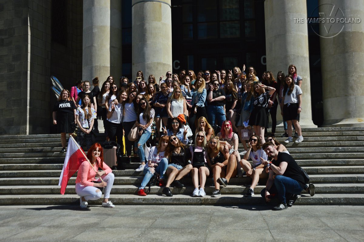 VampsToPoland's tweet photo. Together we are stronger. Together is better. Thank you boys for being a part of our lives. We've learned what true friendship means. We are Polish Vampettes. We miss you. See you soon! ❤️
🇵🇱 #ZlotPolishVampettes2018 #TheVampsInPOLAND 🇵🇱 https://t.co/Qxeg5fOJIe