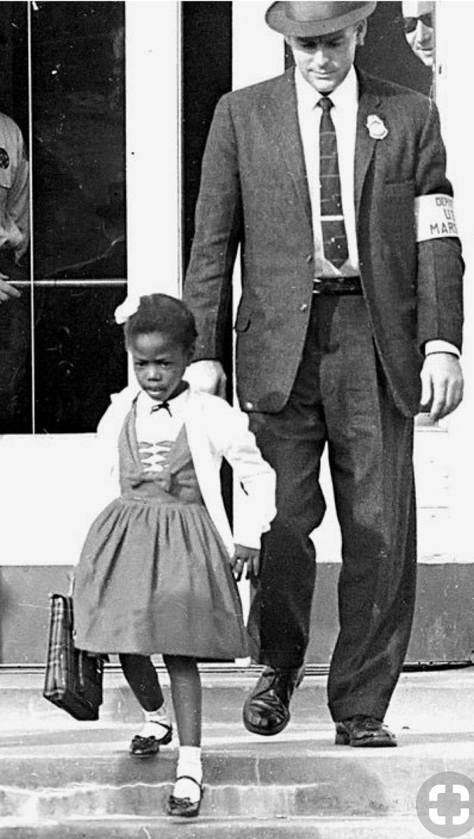 CoachBWhite7's tweet photo. #BrownvsBoardofEducation 64 yrs ago today #AmericaGotBetter as the #WarrenCourt ruled unanimously (9-0) to overturn #PlessyvsFerguson &amp; Integrate schools in the USA....#RubyBridges #Courage #DifferenceMakers #HistoricDay https://t.co/523llzZROm