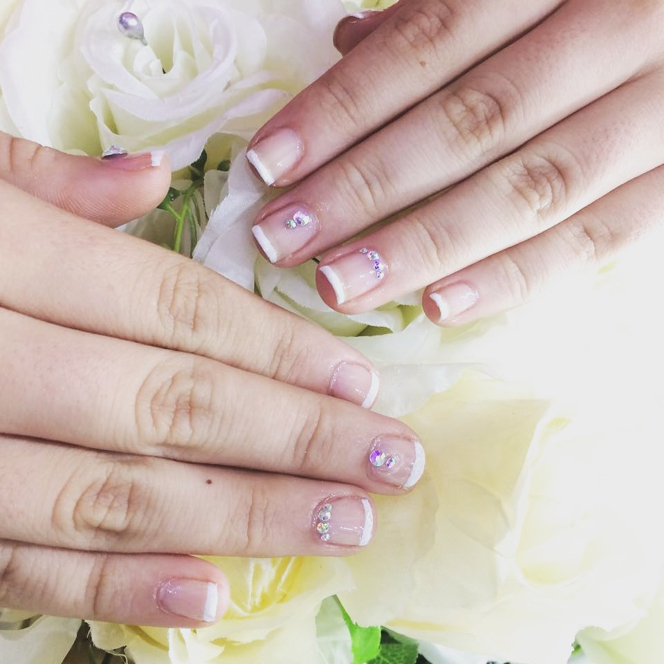 BellisimaOF's tweet photo. Linda la manicure francesa con diamantes, le quedo hermoso a nuestra reina #AliciaMontoya 🤗💅
#bellisimasalondebelleza #uñasdecorativas #diseños #diamantes #uñasgel #beauty #marinamora https://t.co/0fapIQjXA6