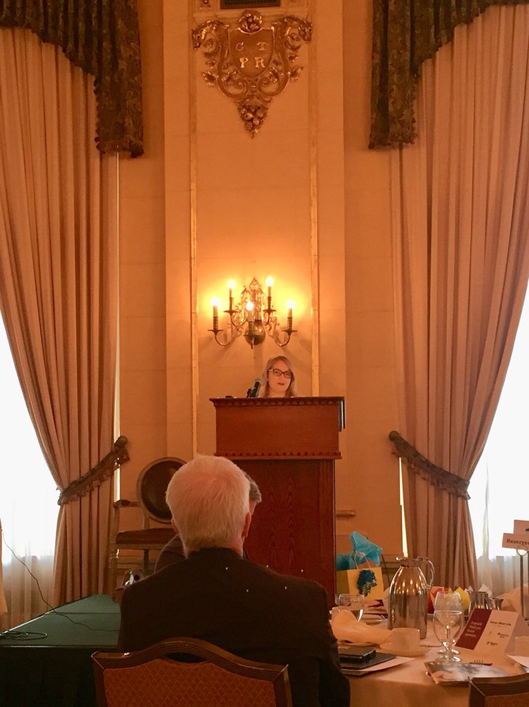 chanellovlin's tweet photo. Hey. That floating head is me! It was honour to present @DanTisch with his gift of appreciation on behalf of @CPRSManitoba. His insight has me excited about my future in PR! #TischCPRSMB #ElevatePR https://t.co/u5trGZlavP