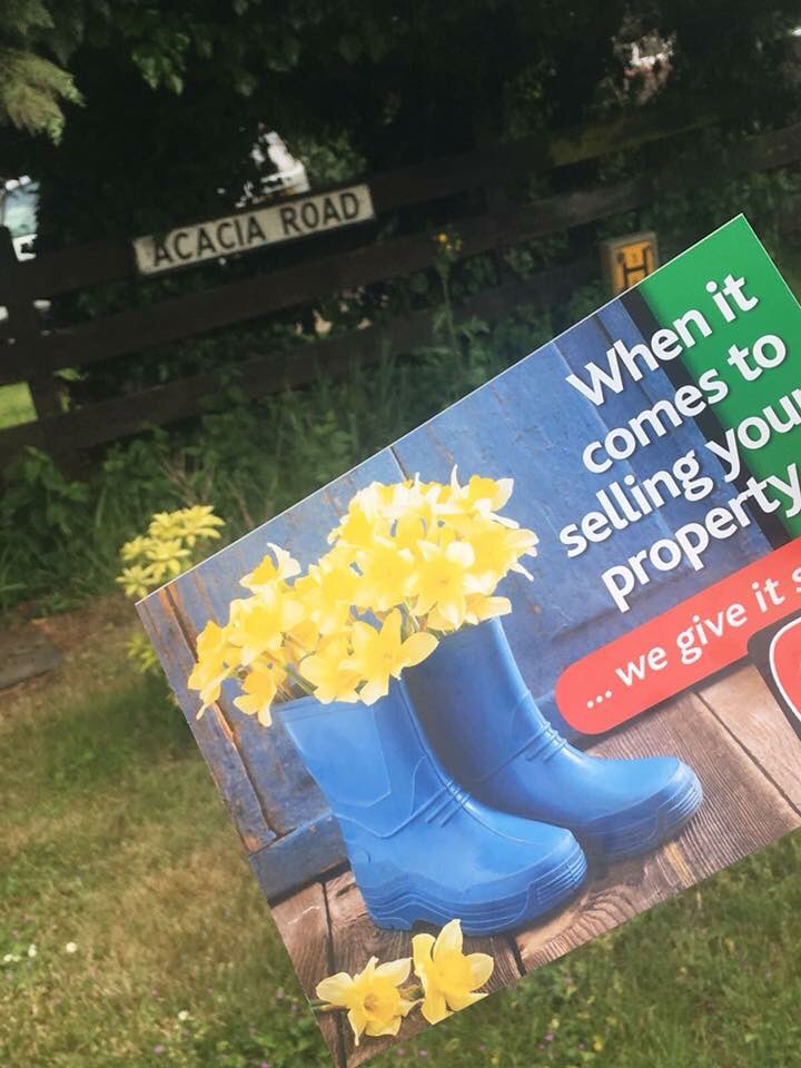 leaflets2go's tweet image. Our team is out in Staines promoting Gregory Brown 

For all your distribution requirements please contact us today at Leaflets2go 

#Distribution #Leaflets2Go #Leaflets