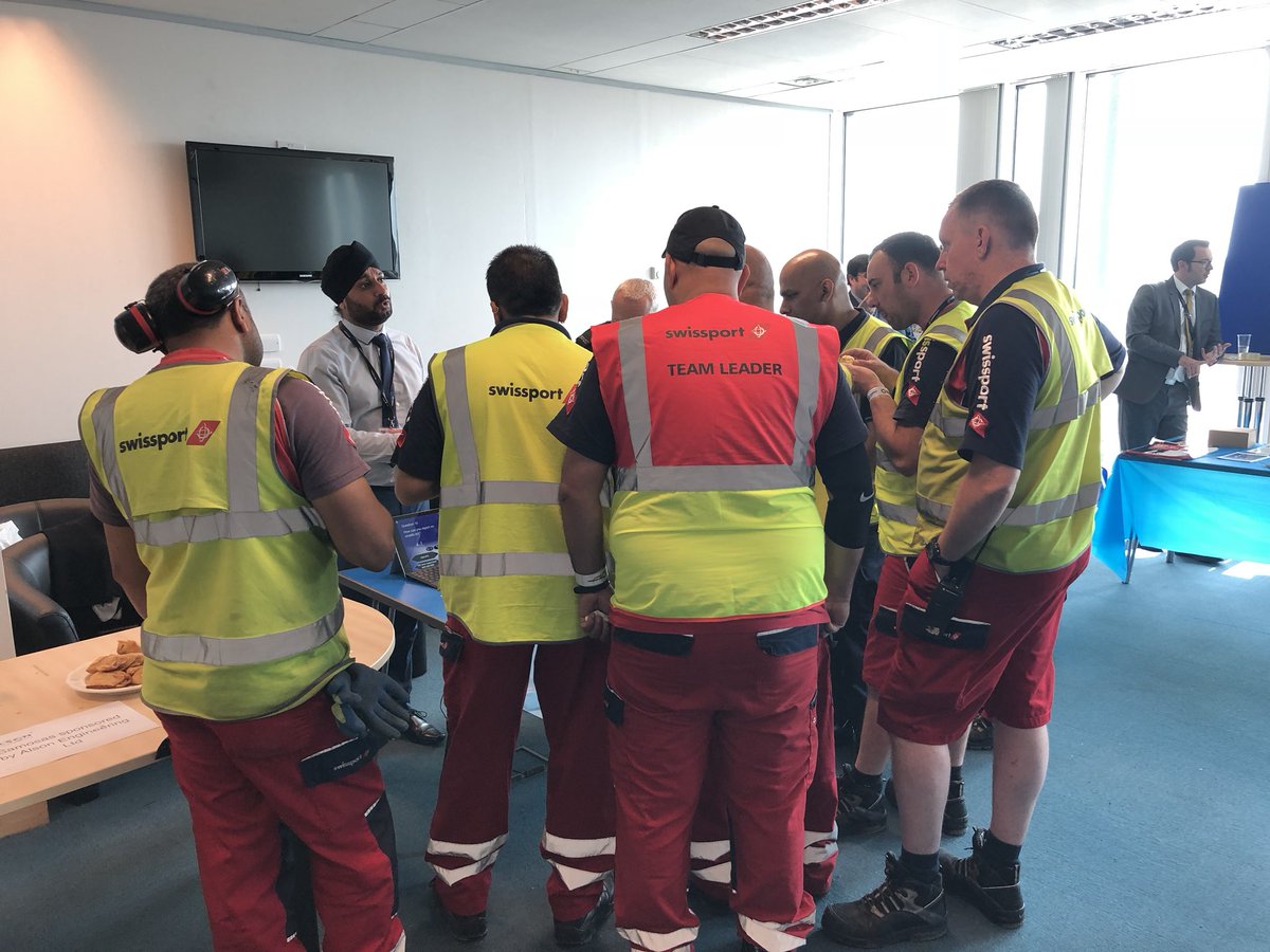 rltimeknowledge's tweet image. Top day on the @bhx_official Flight Deck for @AOA_UK #UKAirportsSafetyWeek activities. Thanks to @harryharrad and the team for making this happen.

#RealtimeKnowledge
#PromotingSafetyTogether