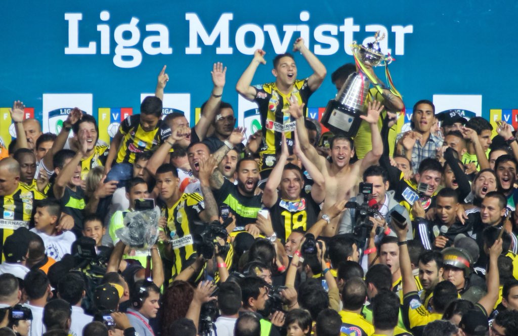 SoyDelCarrusel's tweet photo. Tal día como hoy hace tres años:

Alan Liebeskind; Gerzon Chacón, Wilker Ángel, Javi López, Yuber Mosquera; Agnel Flores, Carlos Cermeño; “Maestrico” González, “Zurdo” Rojas, Yohandry Orozco; Gelmín Rivas.

Deportivo Táchira 1-0 Trujillanos FC.
⭐️⭐️⭐️⭐️⭐️⭐️⭐️⭐️ https://t.co/A314dE2Mtx