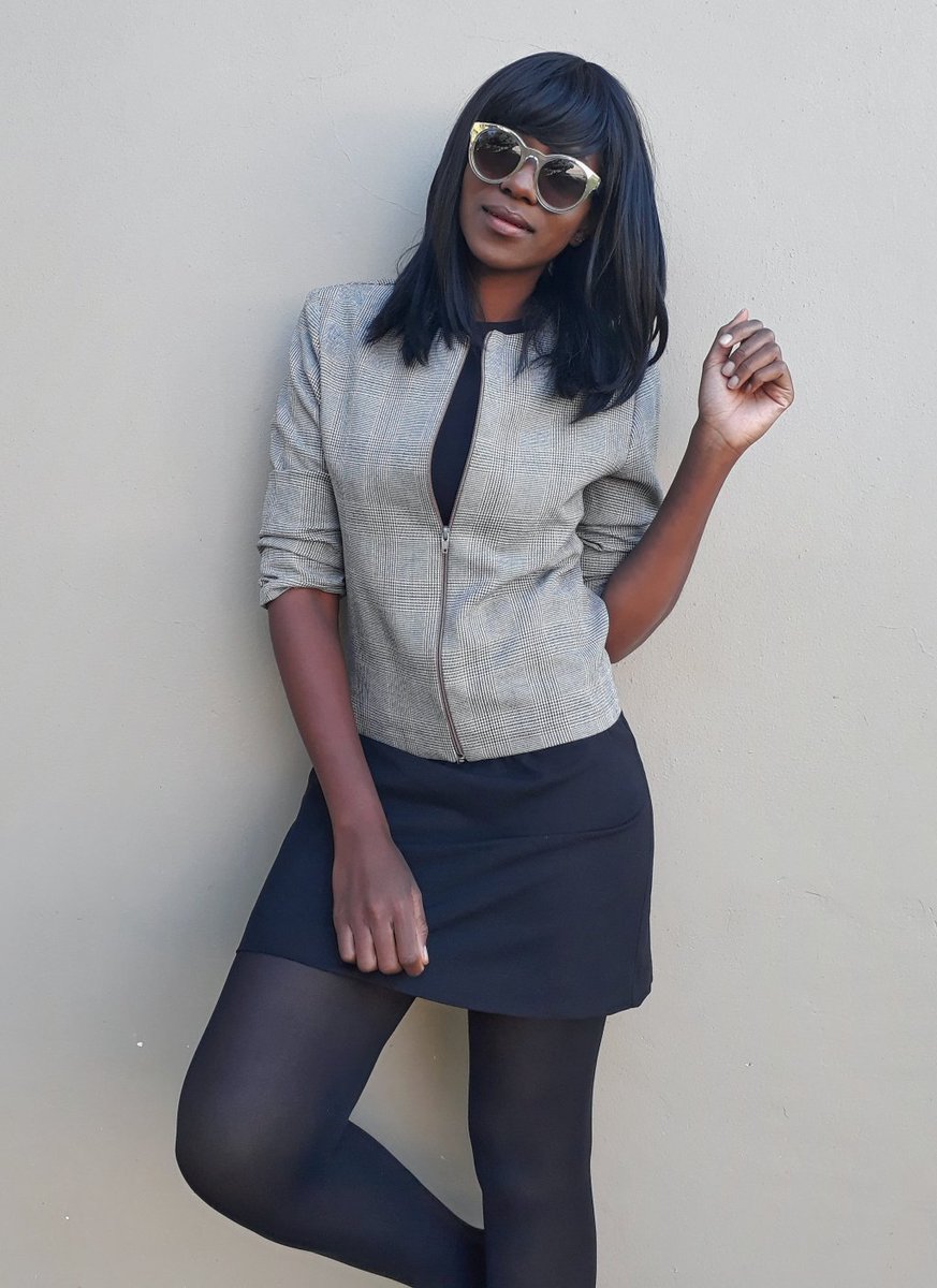 AngieTinashe's tweet photo. Checks https://t.co/V0hT5dP5ey https://t.co/p1AJMqHmzR