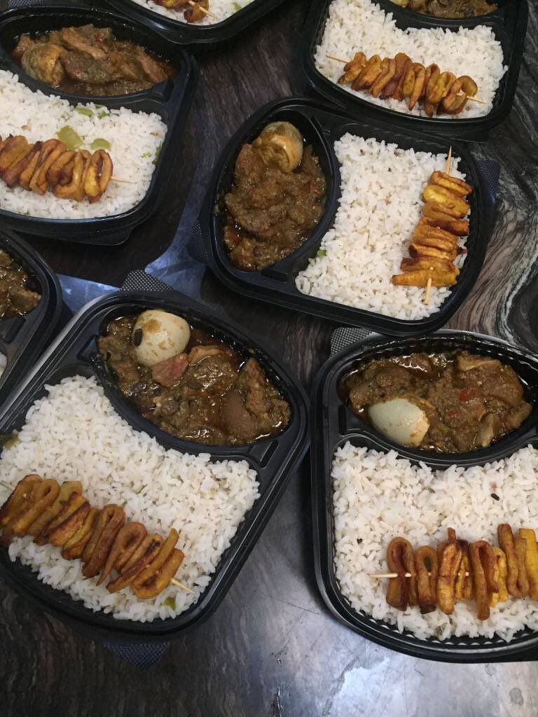 noirblvck_'s tweet photo. Hey guys I've 5 spaces open for ofada rice tomorrow. The sauce contains beef,ponmo, shaki, stock fish and black fish going for #2000.
Please retweet and place your orders. https://t.co/zZ4jLw2dhB