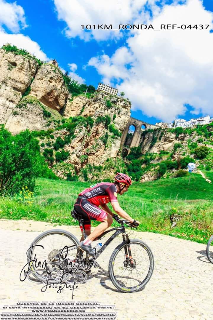 MACRUN_'s tweet photo. El pasado fin de semana nuestro compañero estuvo en la #101kmronda con el apoyo de @GirbauGroup y @NLavanderia 
#Deporte #Malaga https://t.co/qOtyngz0OF