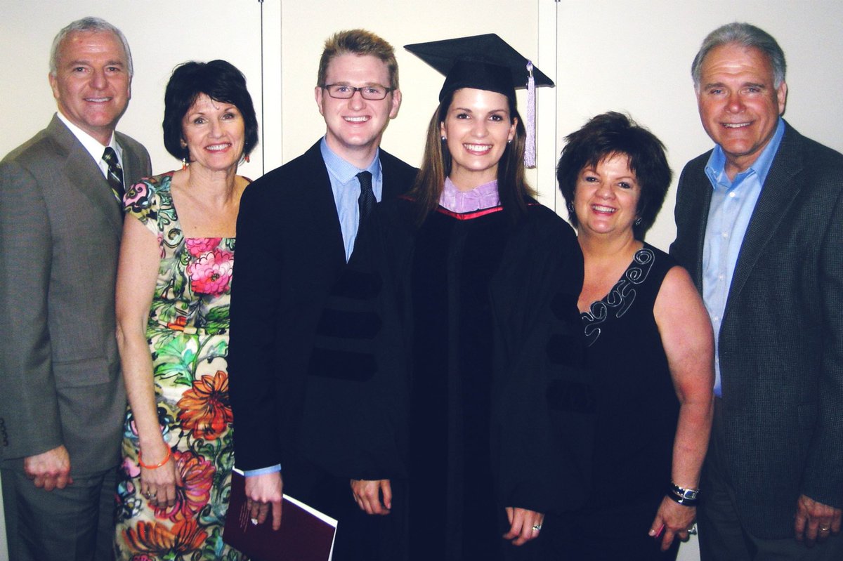 drericakight's tweet photo. With all of the excitement of upcoming graduations, I had flashbacks to 6 years ago when I graduated from dental school. A big congratulations to all of the graduates this year! You did it. Best of luck in the rest of your journey! https://t.co/MwVfnO0VcL