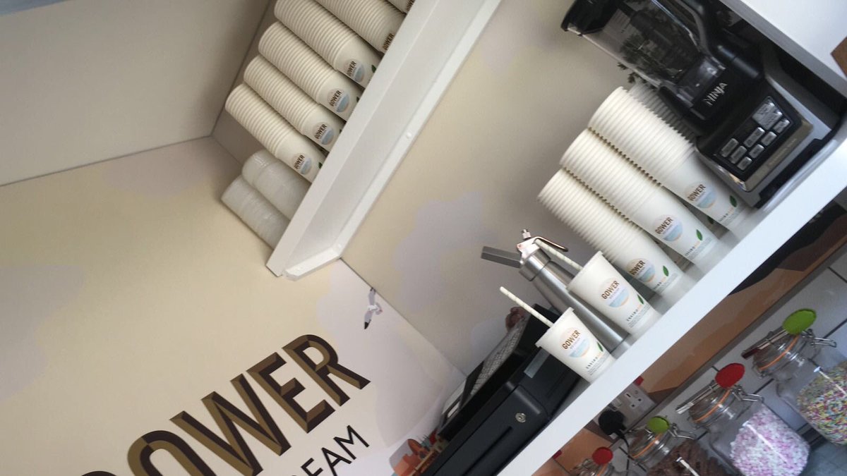 Ryan Jones tweet media