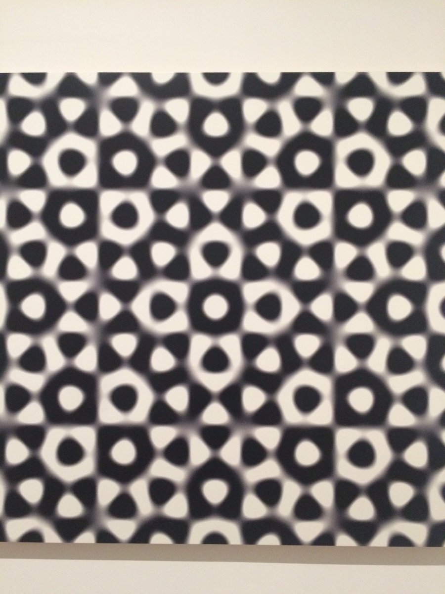 GraphicdesignHS's tweet photo. Went to see #shapeoflight @Tate today was very good and I bought a t-shirt :) https://t.co/u1QidTAebM