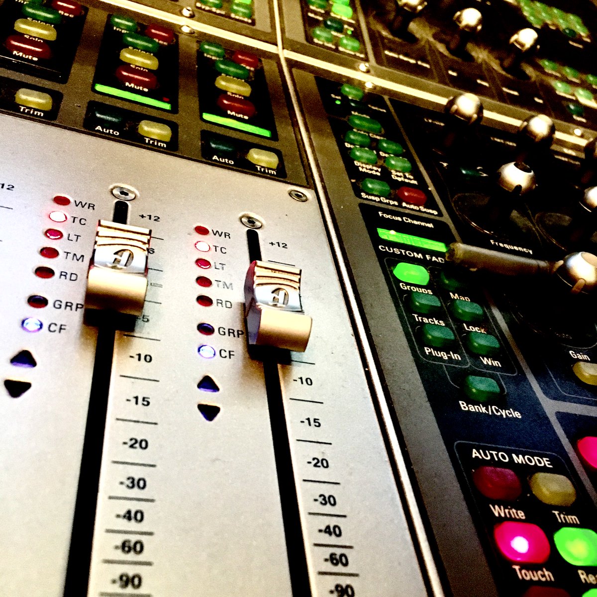 rydem1's tweet photo. Morning Print Time!
#morningmix #cafeaudio #protools #avid #aviddcommand #dcommand #faders #mixing #mix #mixingconsole #audio #postproductionaudio #mixprint https://t.co/sjfIq3Bt7c