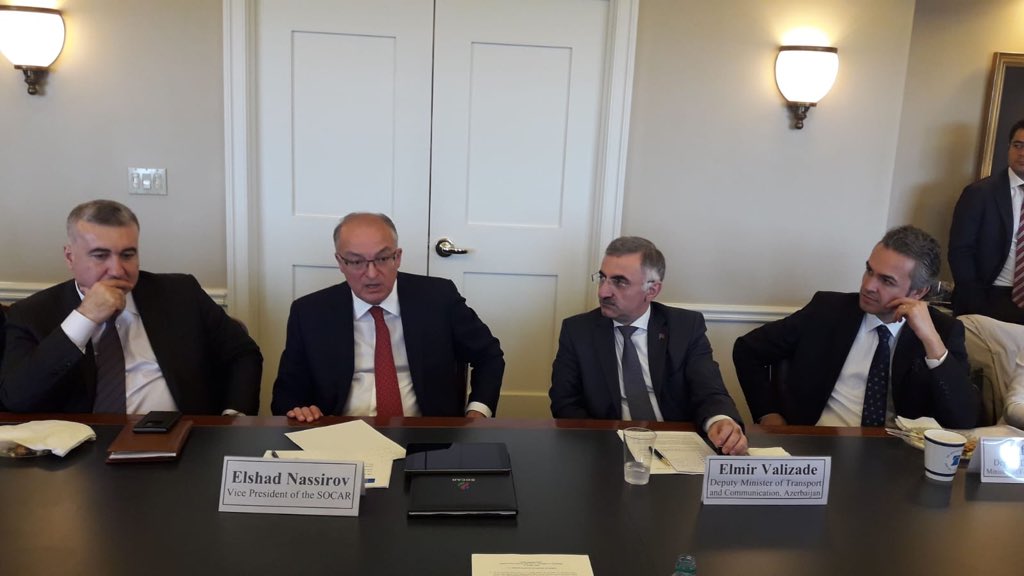 caspiancenter's tweet photo. Elshad Nassirov, VP at .@SOCARofficial sharing his thoughts ahead of #TransCaspian2018 at the @caspiancenter and @Heritage joint round table hosted by @LukeDCoffey https://t.co/kJ8dr7GLAN