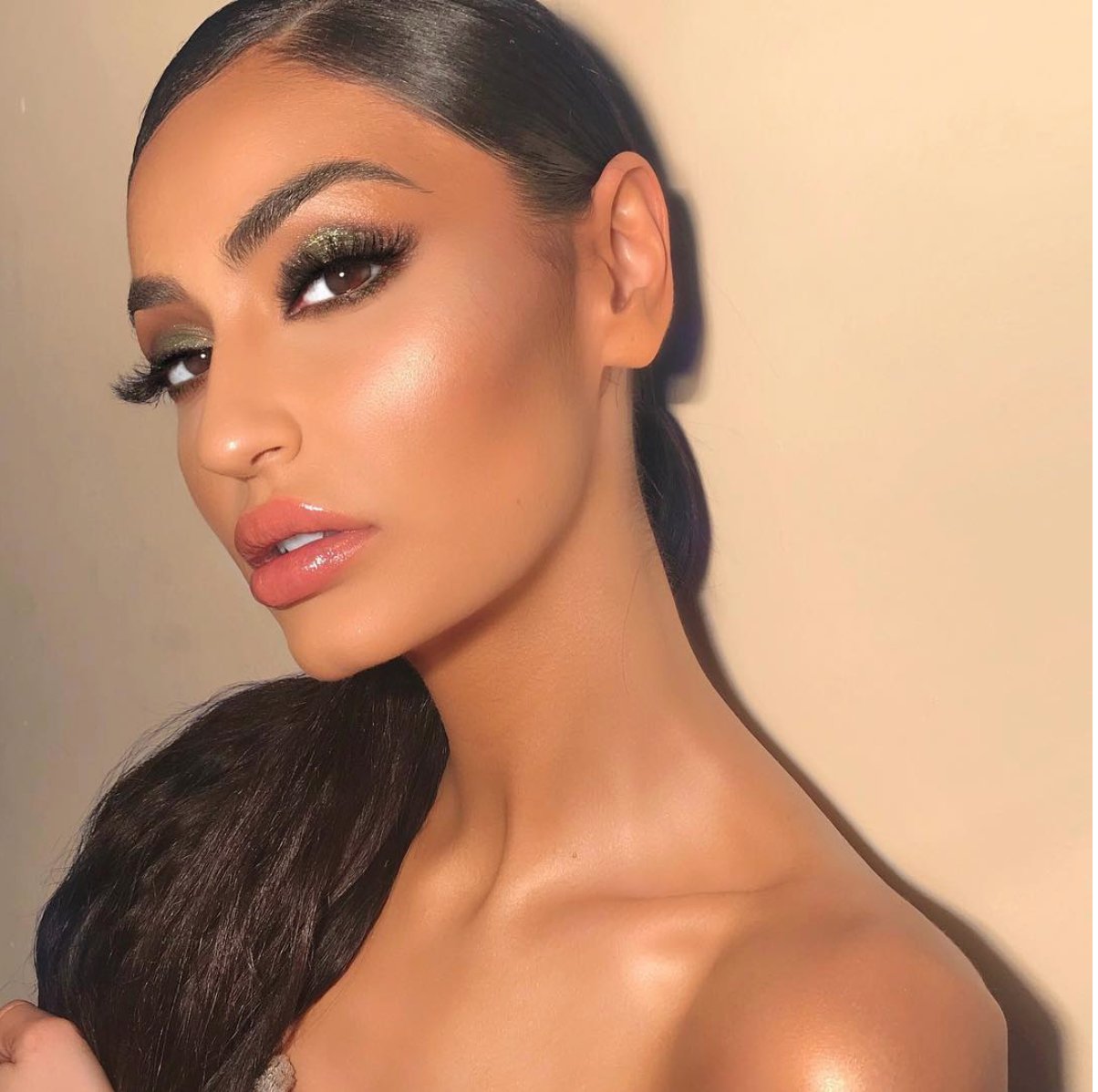 Jay Manuel Makeup