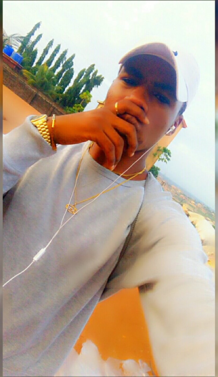 Rexy22434891's tweet photo. Music is my life..
And the lyric are my story.....
RexMuzik...all the way down... https://t.co/b6L1ClhMPN