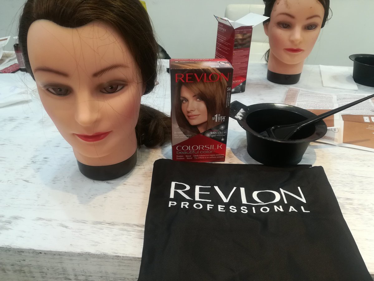 REVLONMexico's tweet image. Sin amoníaco, con protección UV y antioxidantes para cuidar el color más tiempo son algunas de las características de nuestro tinte Colorsilk #BeautifulColor. ❤️