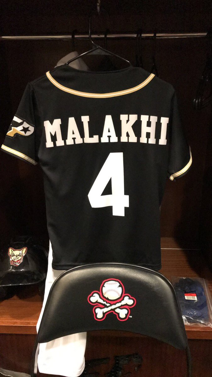 epchihuahuas's tweet photo. We’re getting close! Press conference to introduce Malakhi is just about 30 minutes away! Our newest player will be here soon 🙌
#MalakhiDay https://t.co/e9ReGqLNE6