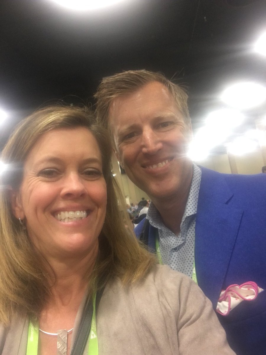 MaryBerwyn's tweet photo. DiData services to be maximized; lookout world; partnered with VP David Watkins #Didataselfies https://t.co/2Vljt3VVeV