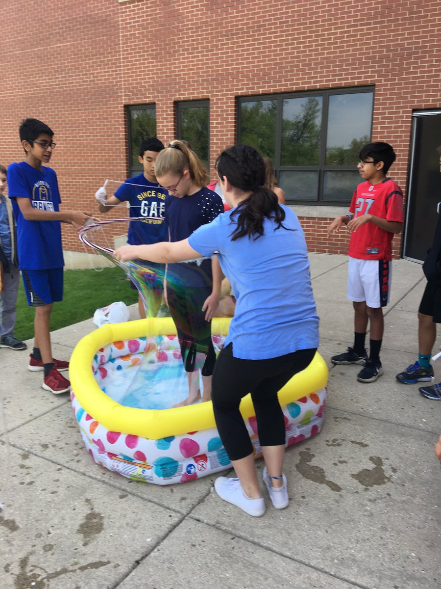 AmyCBoucek's tweet photo. My 6th grade science students had a terrific time testing their bubble wands today. #bsd220 @Prairie220 https://t.co/cpCsFYhJxH