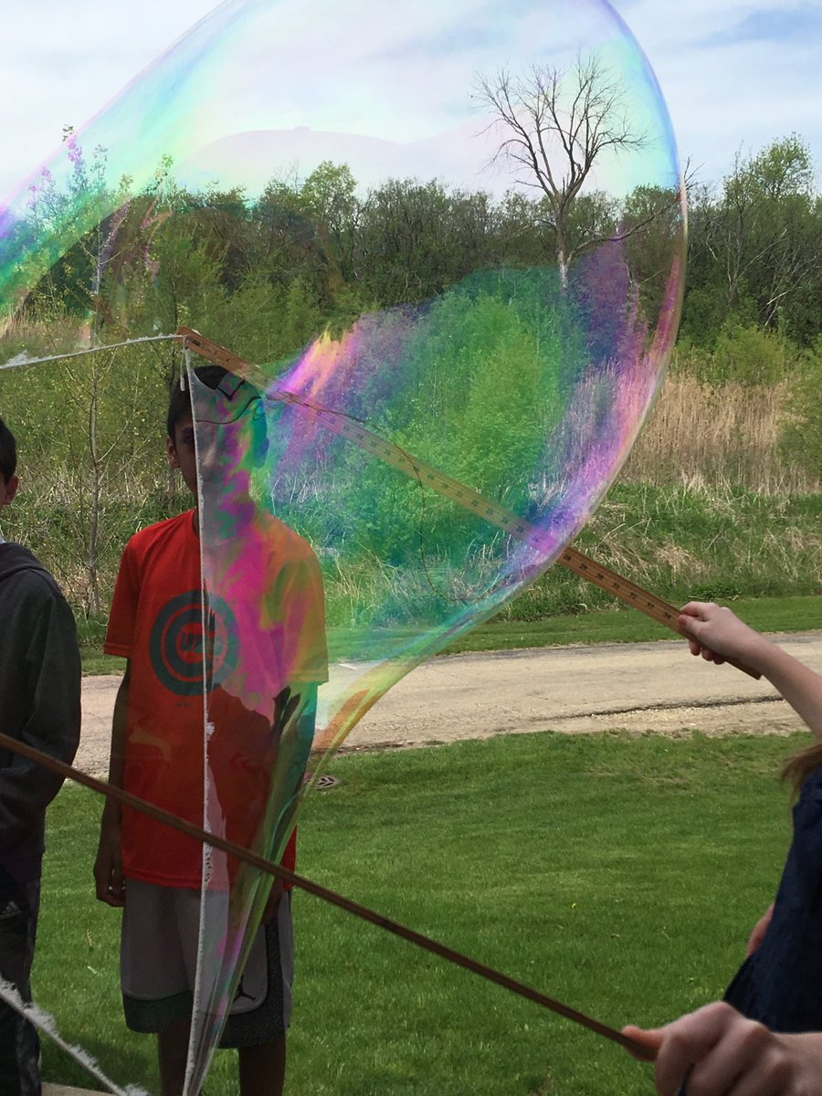 My 6th grade science students had a terrific time testing their bubble wands today. #bsd220 <a href="/Prairie220/">BMS Prairie Campus</a>