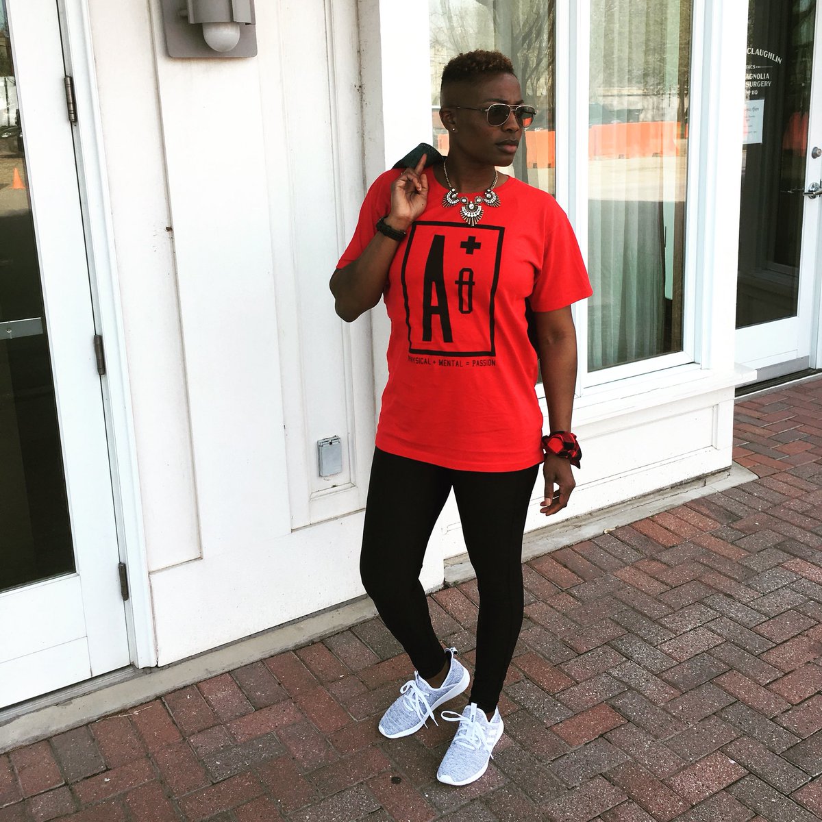 athletexologist's tweet photo. Another customer sporting her Athlete + Ologist gear!!
#killingthegame #modeling #famousinred #sports #itsmylife #istudy #athleisure #athleteologist #winner #happycustomer #thursdaymotivation #istayfly https://t.co/3emkvt9XDU