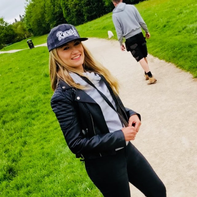 ReverbHockey's tweet photo. Amy is on #TeamReverb are you? Get your Reverb gear exclusively at https://t.co/wxr9HJ6DJZ #Art #Music #Fashion #IceHockey #Fusion https://t.co/bNecf5HGt3