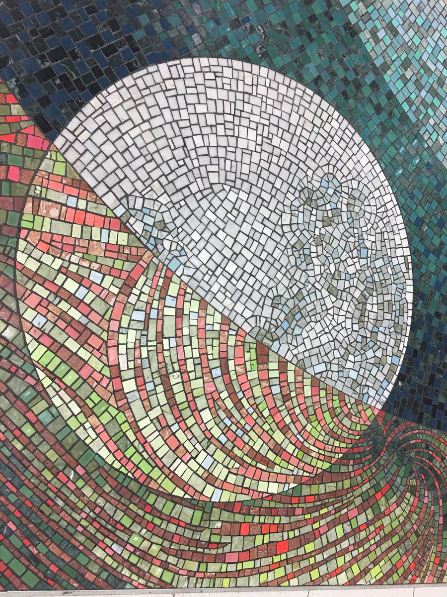 DrJstubb's tweet photo. A fitting end to my #SRBR2018 week. Saw this in the @ATLairport and my first thought was the sun and moon #Circadian https://t.co/XdSzlkVzDq