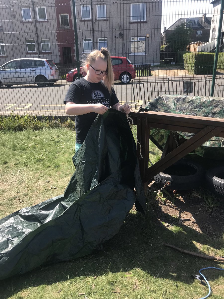 MurrayburnP's tweet photo. Den Building Fun #outdoorlearning #murrayburnlife #primary6B https://t.co/c9n2qL3hXc