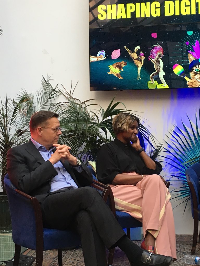 JustArapesh's tweet photo. “I love to shop, I hate to pay. I want the #payment to go away. But I still want someone to ask the question ‘are you sure?’ Before making a large payment” @BillGajda #ShapingDigitalCommerce @Visa_Fr https://t.co/xmSF4XN14c
