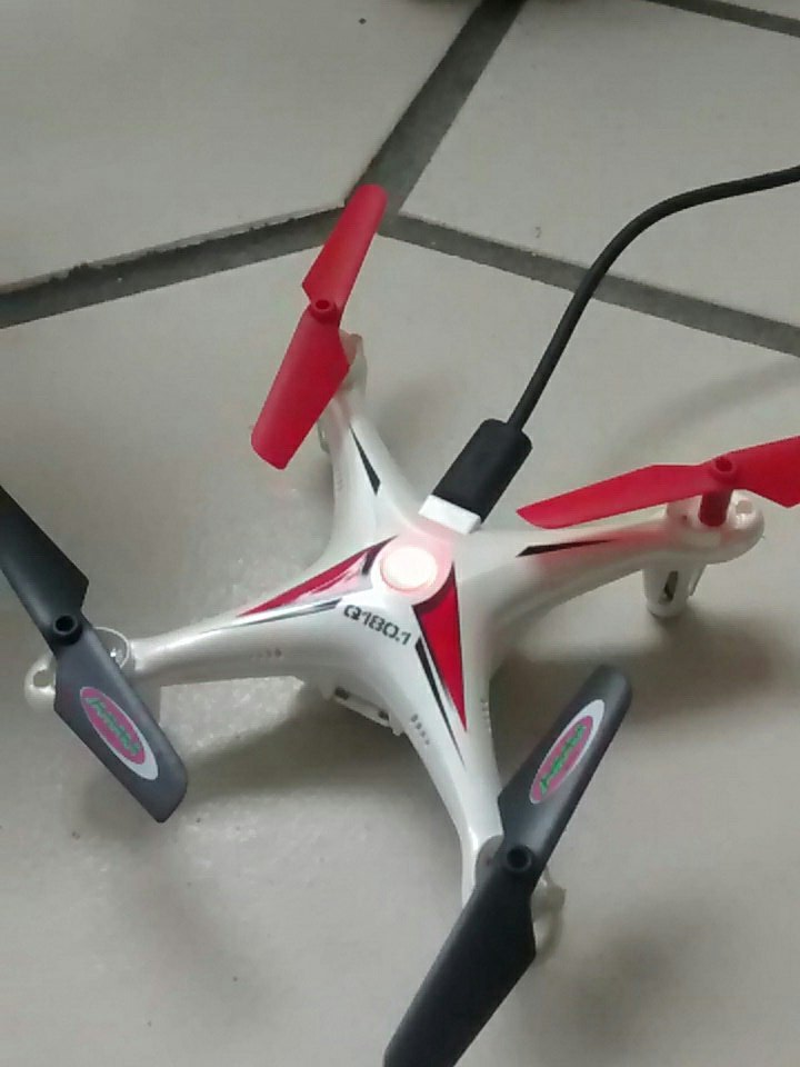 thE_rZA_Cons's tweet image. I like small #drones.

#Quadcopter #Flyingobjects