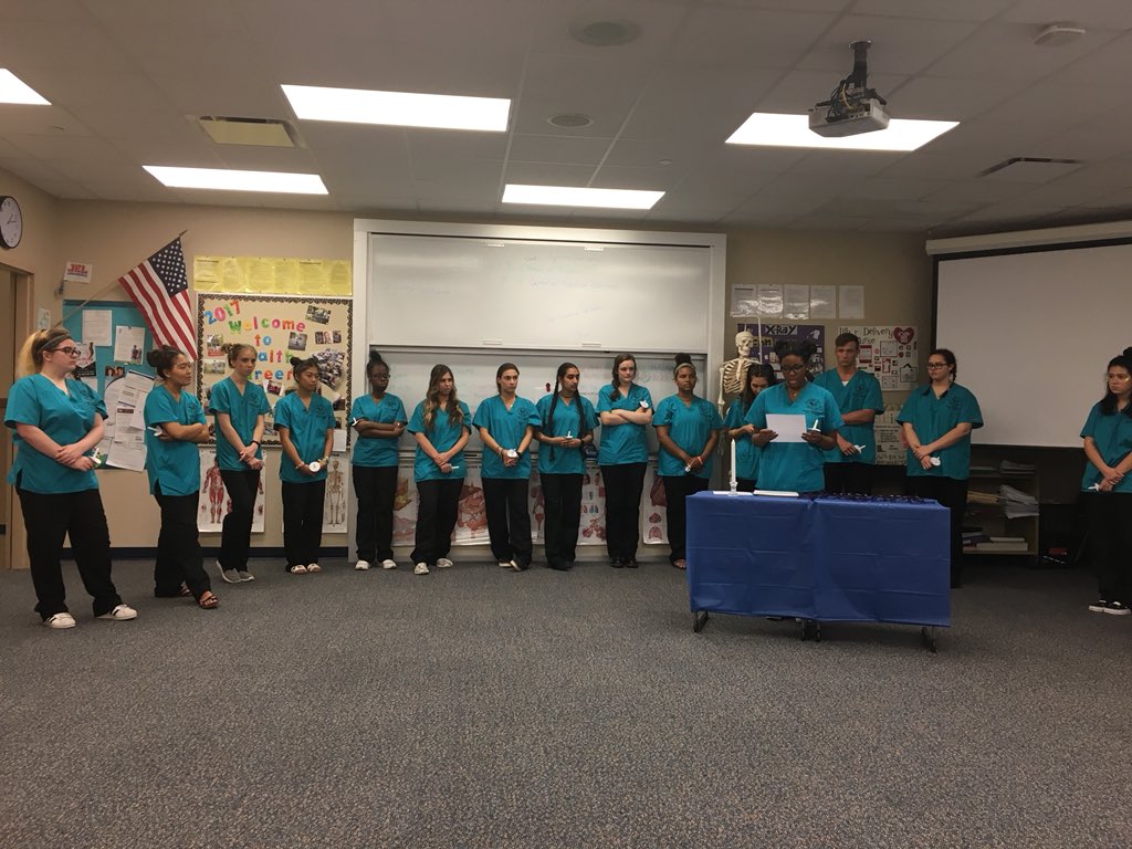 UrbanJason's tweet photo. Congrats to all the FHS Health Careers students honored at today’s pinning ceremony. Many will study nursing or work in a health related field @JELCC https://t.co/6QQNVzfhb7