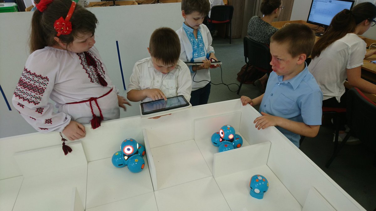 _OlgaOrlova's tweet image. Деші блукають лабіринтом
#Wonder #DashDot