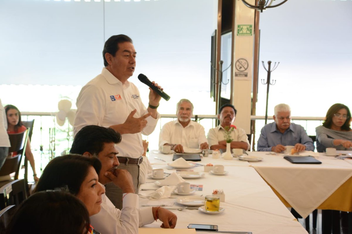 CaballeroSolano's tweet photo. ¡El transporte público no puede ser un negocio de Gobierno! Vamos a trabajar para impulsar un proyecto de modernización y garantizar el desarrollo económico de nuestro Estado.
#MorelosEsNuestro #VíctorCaballero https://t.co/j0zuDsNiqj