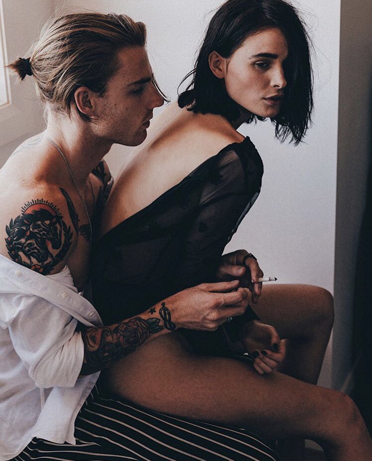 brooklynrlts's tweet photo. Daydream of anything but me, love. https://t.co/EhUkmfRbNS