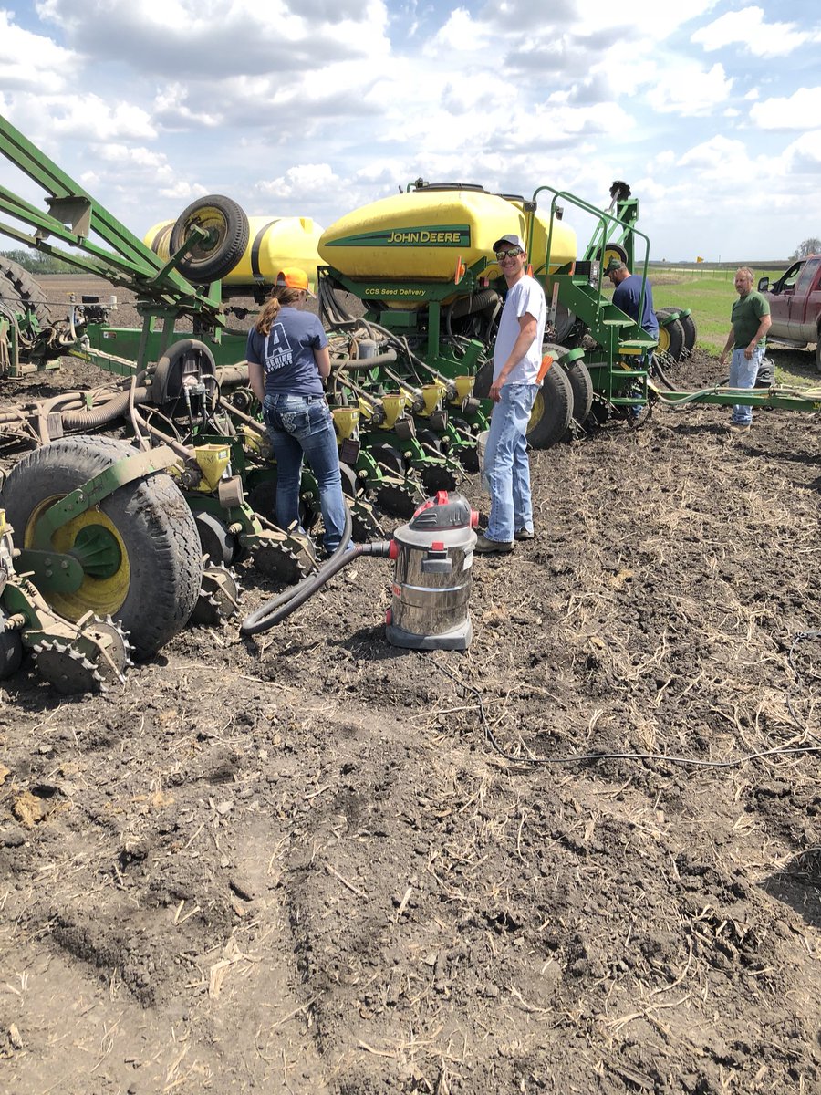 ridderr56's tweet photo. Great day for @brandts_ag YieldHero  Corn Silage and Corn plot! #sunny&amp;85 https://t.co/i6UvYIrPvA