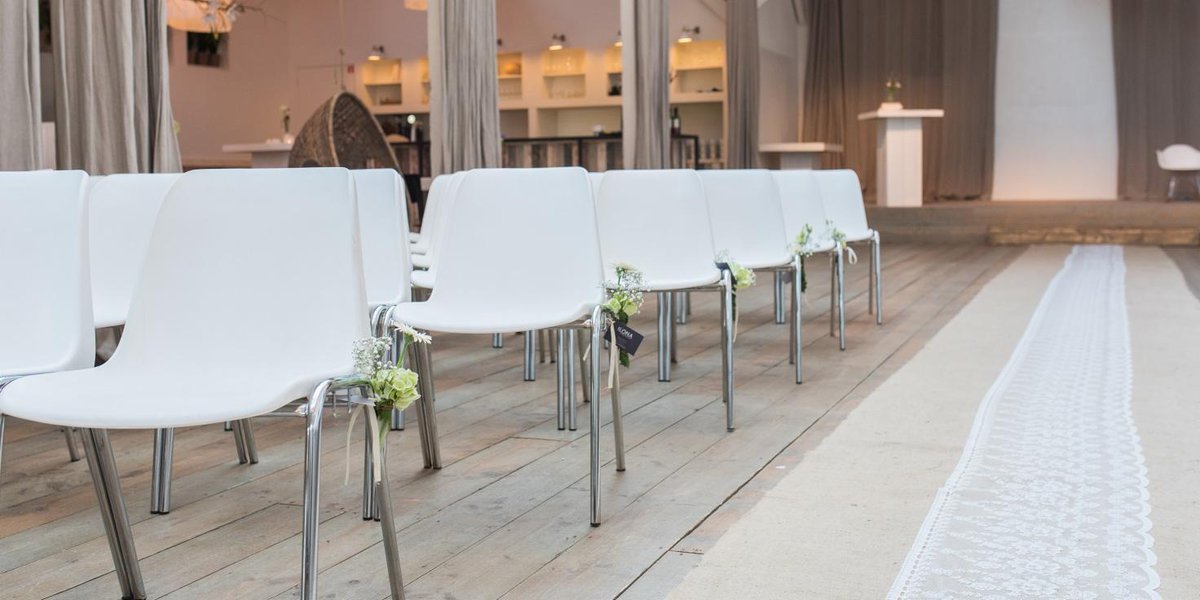 Zijn jullie nog opzoek naar een trouwlocatie voor een onvergetelijke bruiloft? Kom dan vrijblijvend naar het Oude Magazijn tijdens het Open huis op zondag 27 mei tussen 13.00 en 16.00 uur. Neem ook direct een kijkje in het Centraal Ketelhuis! ow.ly/xHRs30k2U00