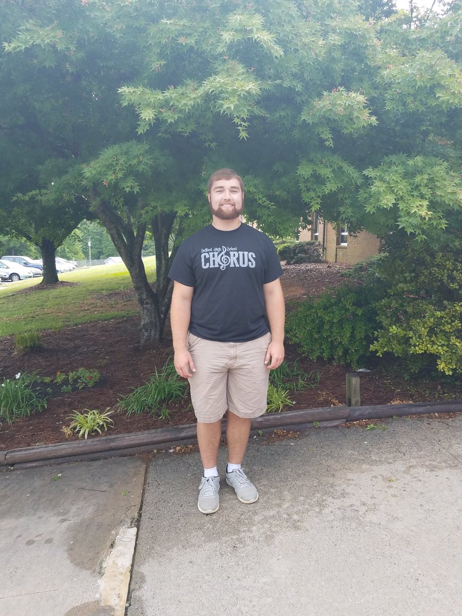 LedfordProud's tweet photo. Meet State competitor Zac Stowe! Zac has competed in shot put, discus, high jump, and the 1600m at Ledford. At Regionals, he placed 3rd in shot put. He will compete in shot at States! 🎉🎉🎉🎉🎉 https://t.co/4o2u94hGON