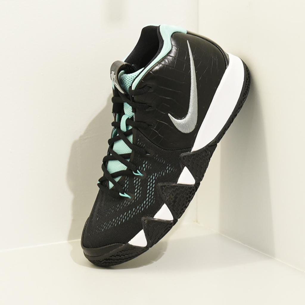 kyrie flytrap footlocker