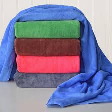 willowplace1's tweet photo. Help!  We at Willow Place, @willowplace1, are desperate for bath towels for the women and children in shelter!  We would be happy to receive either used or new bath size towel donations.  If you can help, please call our reception number, 204-615-0313, ext. 0. https://t.co/G4bnlcDIeK