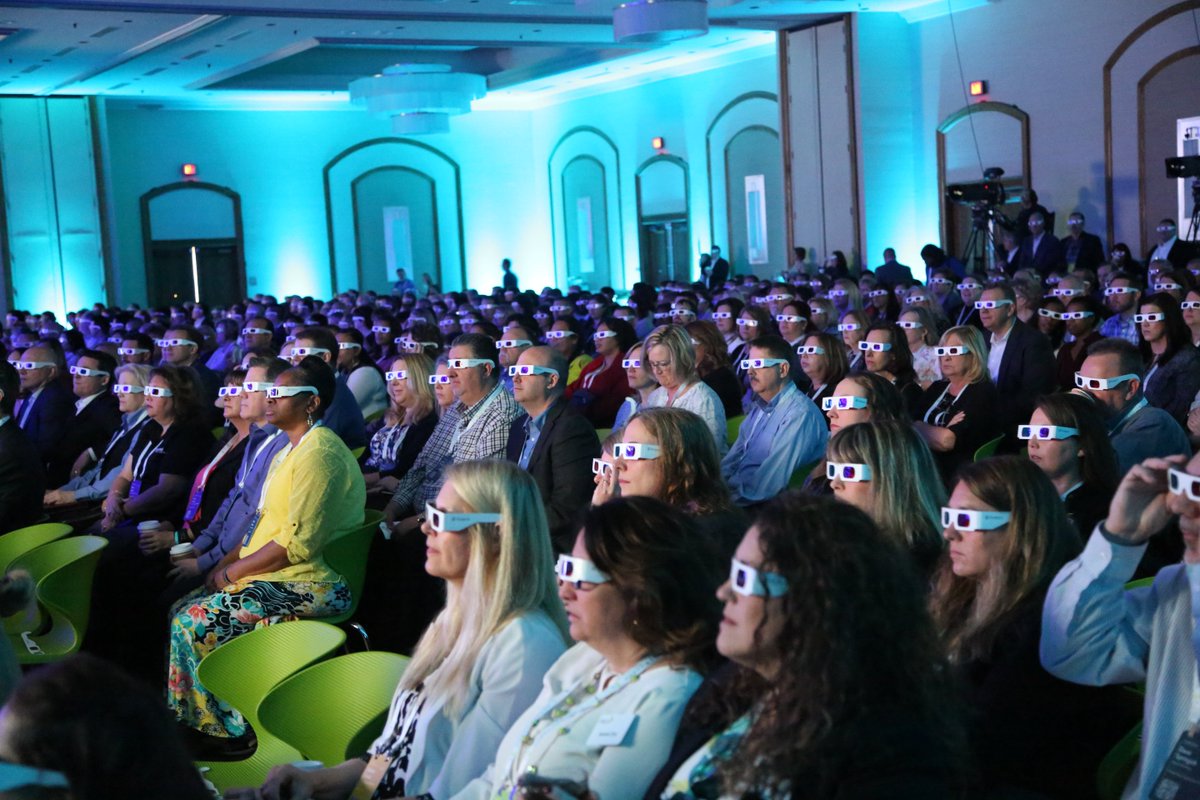 WeAreVelera's tweet photo. PSCU’s 2018 Member Forum Garners Record-Breaking Attendance! https://t.co/ooL8eIzHNW #MForum18 https://t.co/neFDm0RlLn