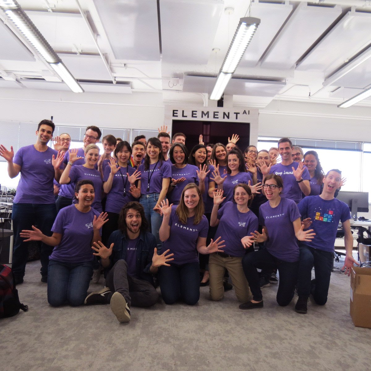 ServiceNowRSRCH's tweet photo. Our team celebrating #diversity, embracing 💜 and standing against homophobia, transphobia and biphobia so that everyone can feel welcome, safe and supported. #IDAHOTB #LGBTQ2 #LoveIsLove #May17th https://t.co/mnahKnhelL