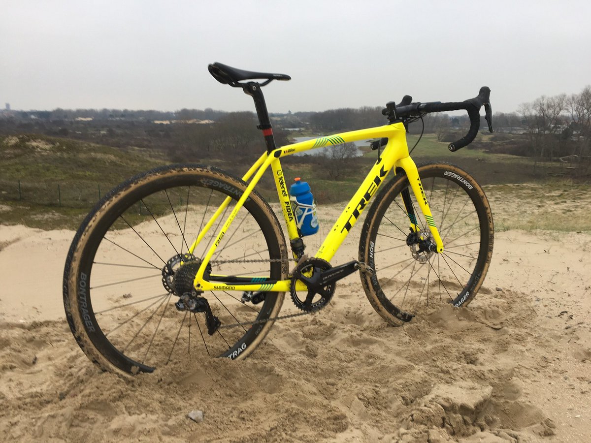 A few more years longer part of the #trekfamily! @telenetfidea extended there partnerships with @trekbikes until 2020! #trekathletes #trekbikes #telnetfidealions