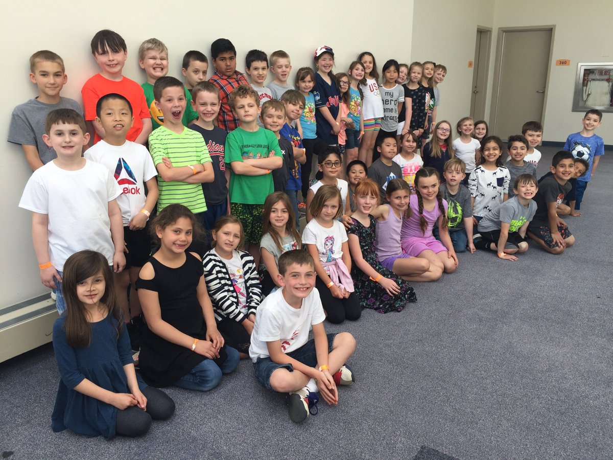 Chapman_Elem's tweet photo. Chapman 2nd Graders Enjoyed a Great Day at the Great Lakes Science Center https://t.co/fHKrCdXUWI