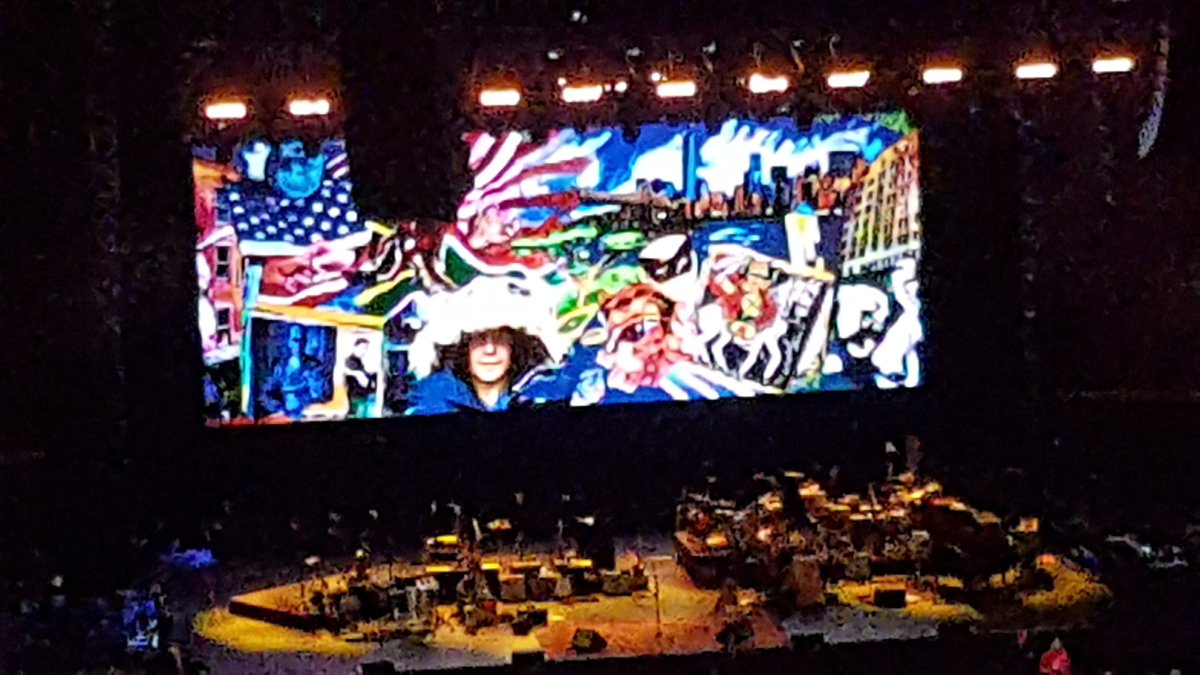 Cazzy's tweet photo. Still a bit in shock that I got to see Paul Simon live last night on the first night of his final tour. What an amazing artist, backing band, show, and career. All of the hits and some songs that he'd never played live before. Thank you for 50 years of music, Mr. Simon. https://t.co/TxinpwP2cI