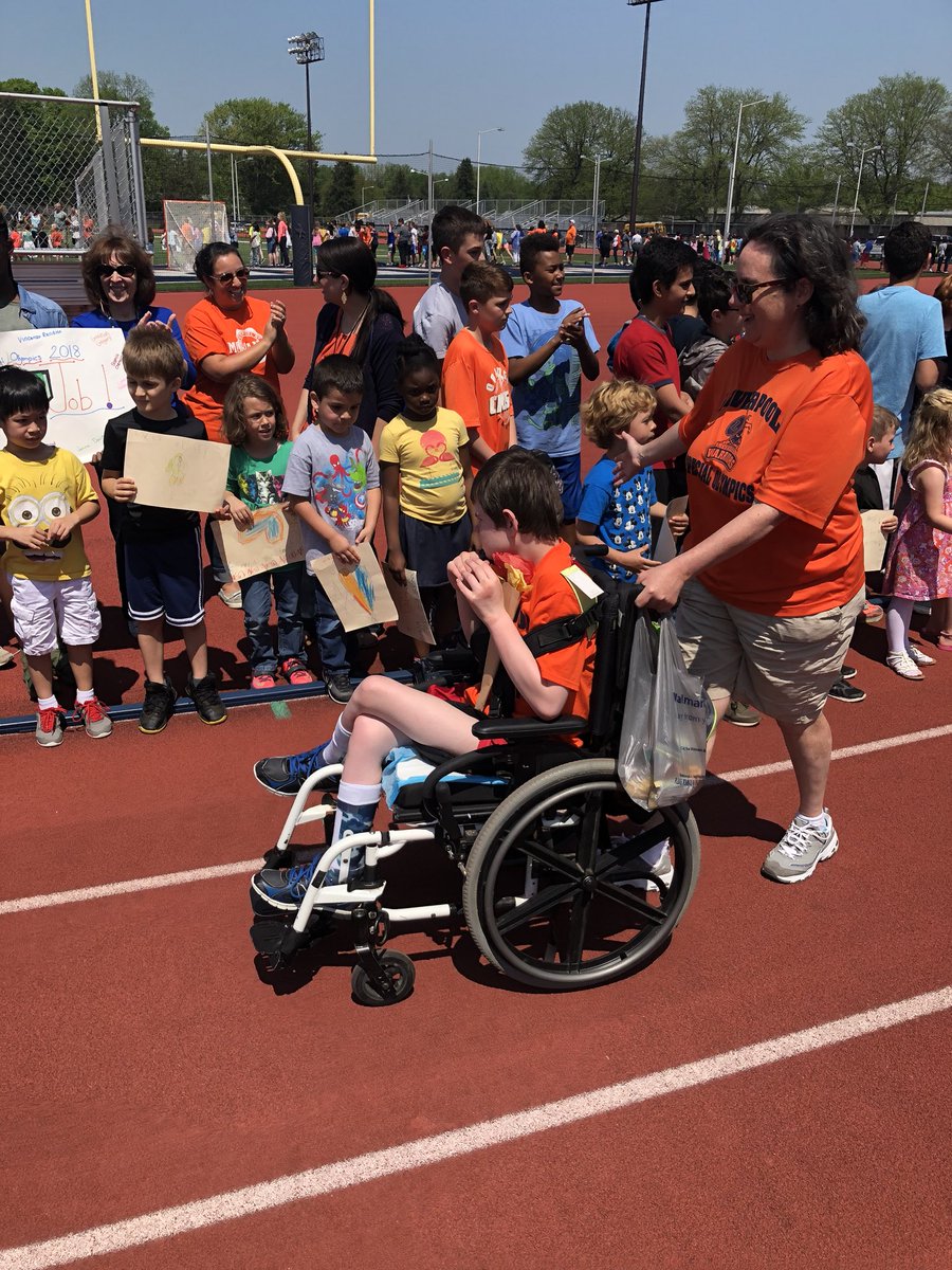 BrettRWoodcock's tweet photo. Welcome back olympians! #mrewarriors #specialolympics https://t.co/v15sqP62qw