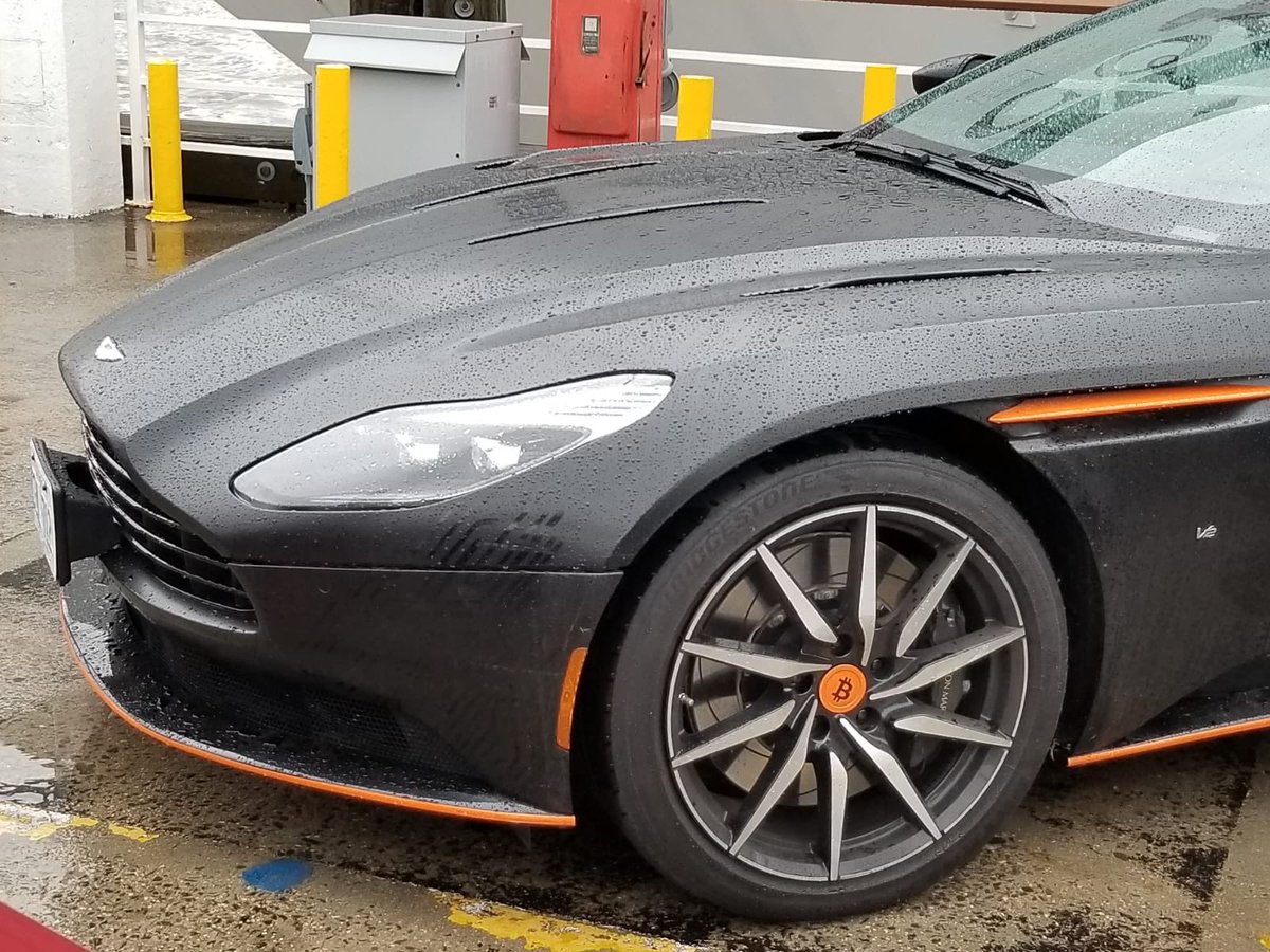 btcArtGallery's tweet image. Bitcoin Rims on Aston Martin via @bradmillscan