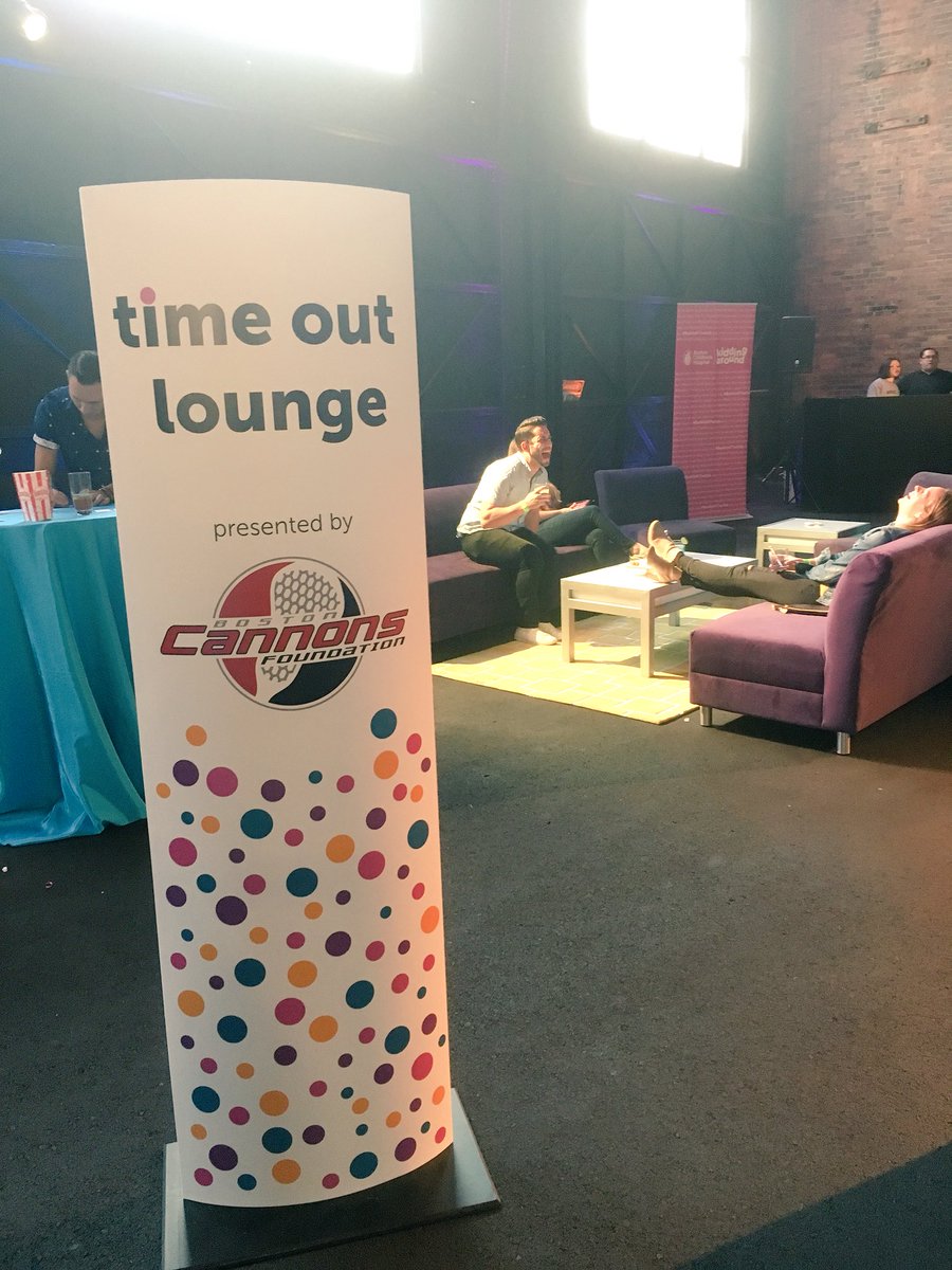 PLLCannons's tweet photo. Hanging out in the Cannons #timeoutlounge! #BeAKid4TheKids #KiddingAround https://t.co/4ZdpLGo9WS