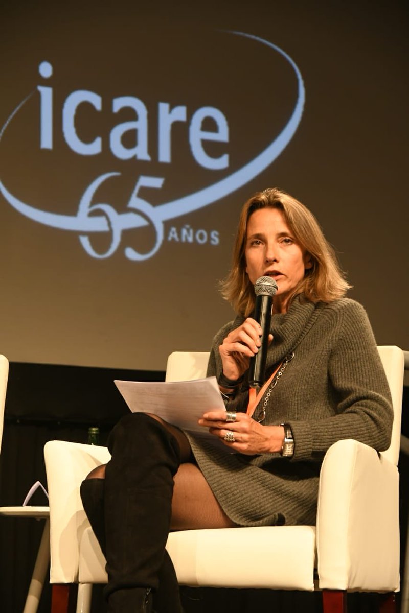 redmad_chile's tweet photo. Nuestra socia @agatheporte, CEO de @bbdochile y Proximity estuvo presidiendo la sesión “Cómo conversan las marcas hoy” en el Congreso de Marketing de #Icare #COMAR2018 #soyredMAD https://t.co/vjkqzbLfjT