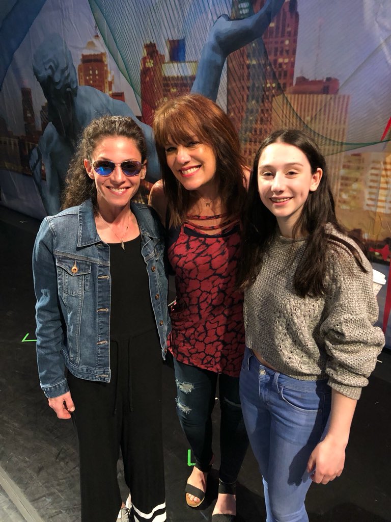 SamiMeiMusic's tweet photo. What an incredible experience meeting @Jacksons at the @dmweekend press conference today!! This is an awesome event that I’m super excited to be a part of - I’ll be performing at the artist showcase on June 16th! 

#detroit #detroitmusic #motown https://t.co/1LrVPHr5vm